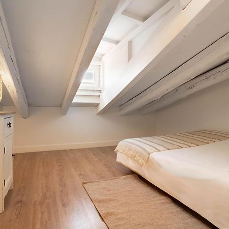 Apartamento Plaza Mayor Attic En Madrid Exterior photo