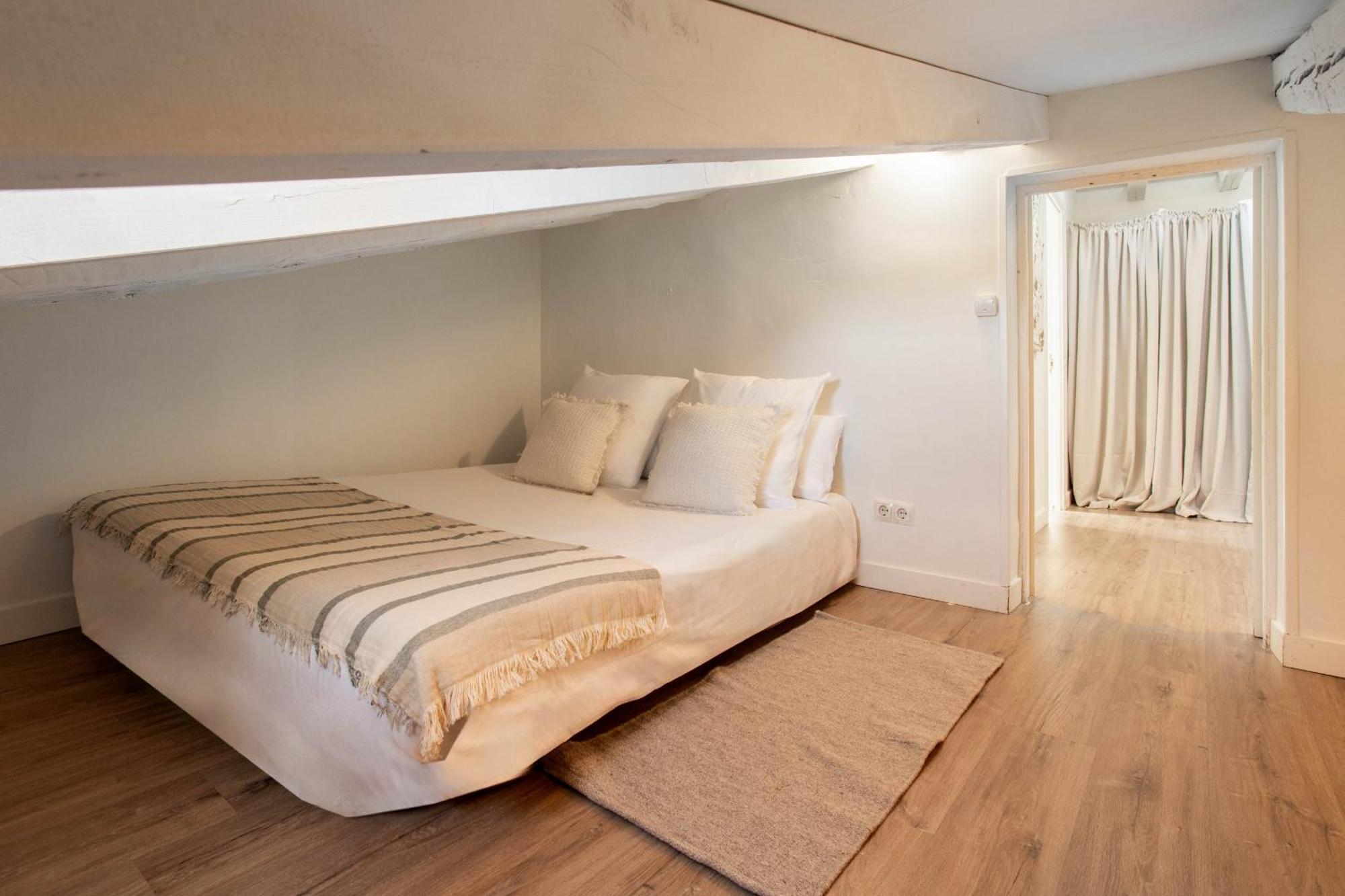 Apartamento Plaza Mayor Attic En Madrid Exterior photo